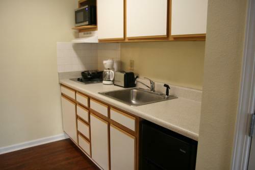 Hotel Affordable Suites Rocky Mount