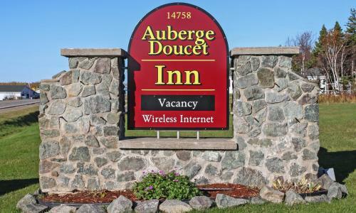 Posada Auberge Doucet Inn