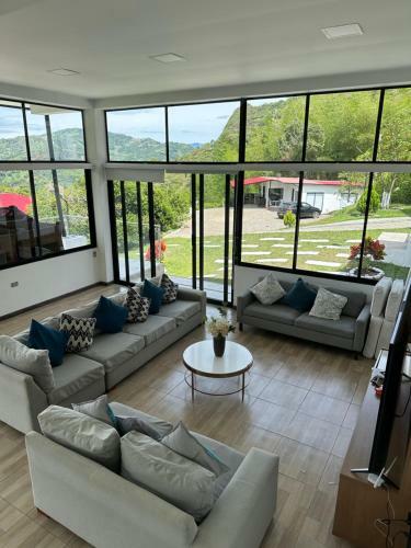 Finca Las Mar�as 2