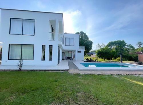Villa Casa Quinta Las Tres Marias