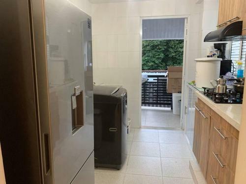 Apartamento Amoblado De Lujo, Excelente Ubicaci�n
