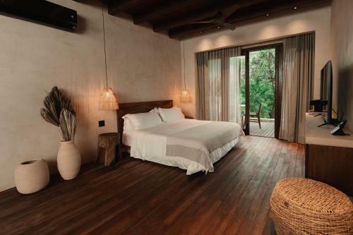 Hotel Makani Luxury Wanderlust