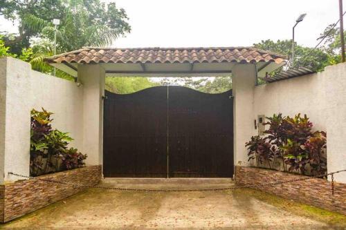Villa Hermosa Casaquinta Con Piscina Privada.
