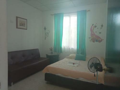 Casa Campestre Con Piscina Jacuzzi Y Golfito
