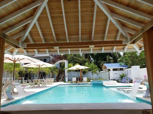 Oasis Tol� Hotel Boutique
