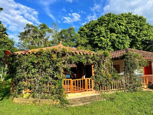 Finca La Esperanza - Caba�a Villa Coqui