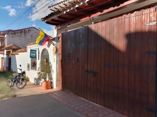 Hostal Family Host Hostel