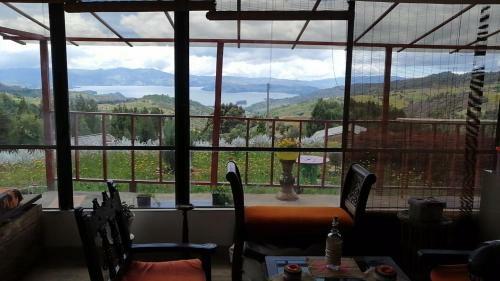 Balcones Del Lago De Tota
