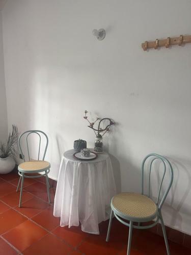 Posada Lo Nuestro - Hospedaje