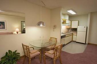 Hotel Wichita Suites