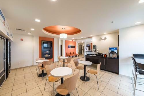Motel 6 Laredo