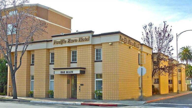Pacific Euro Hotel