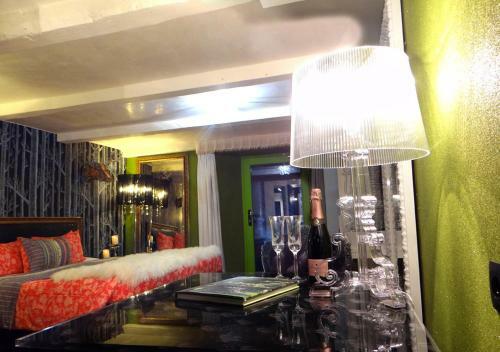 Hostal La Bergerie Du Miravidi
