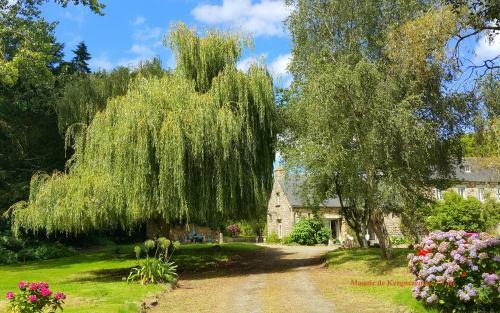 Manoir De Kerguezennec Holiday Home