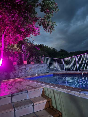 Villa Encantadora Caba�a Con Piscina Y Jacuzzi En San Gil