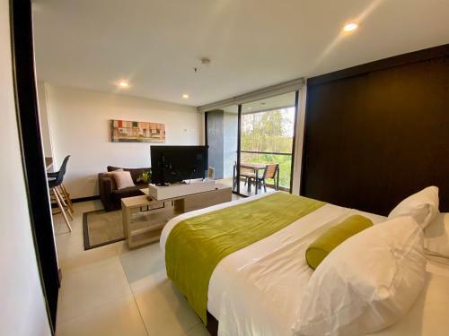 Hostal Room In Bb - Luxurious Mountain-view Suite