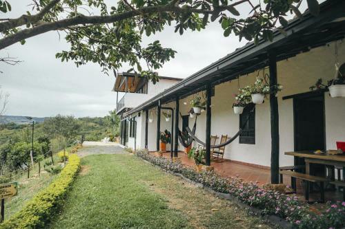 Hostal Casa Luna Hotel Campestre & Spa