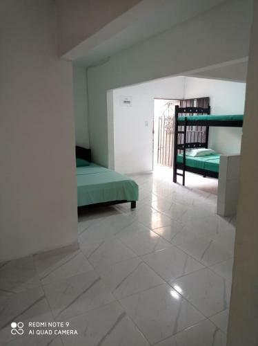Apartamento Hostal Almirante