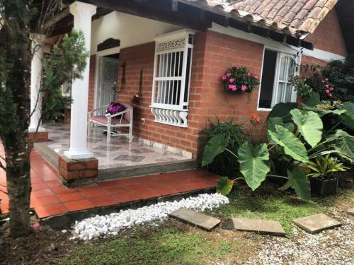 Linda Caba�a Con El Mejor Clima