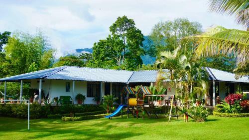 Finca Santa Clara, Rivera-huila