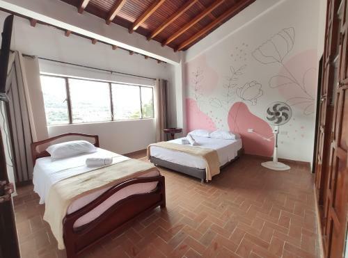 Hostal Colors