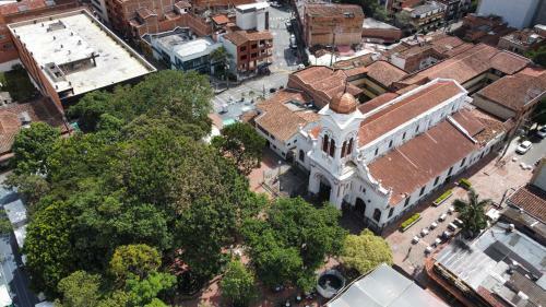 Elegante Apartamento: Sabaneta Central