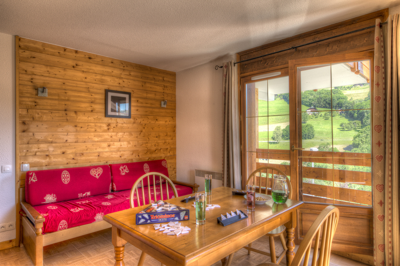 Aparthotel R�sidence N�m�a Les Chalets Des Evettes