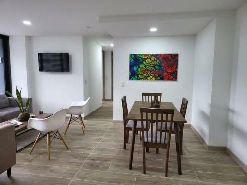 Entire Apartment In El Retiro