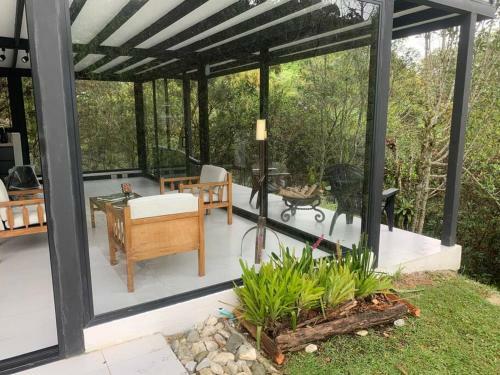 Creek House /casa De Los Arroyos