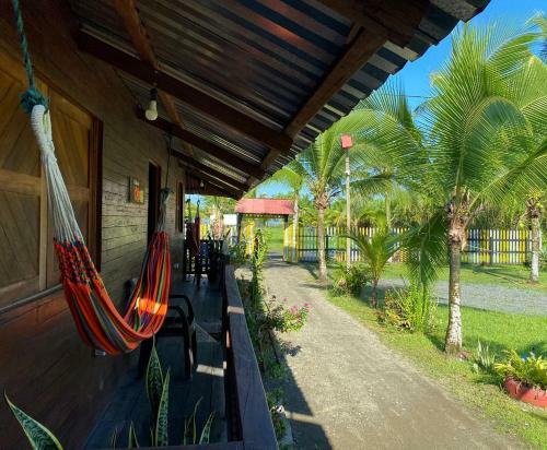Hotel Caba�as Iracas Del Mar