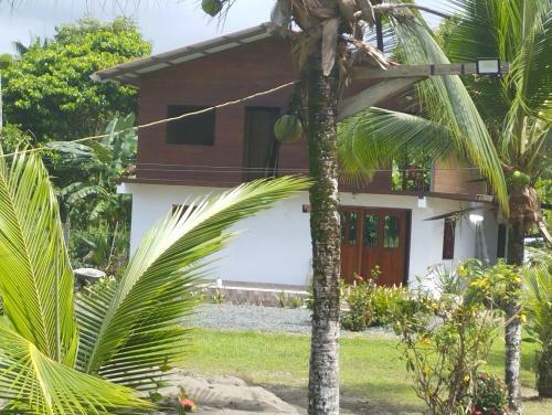 Hotel Caba�as Iracas Del Mar