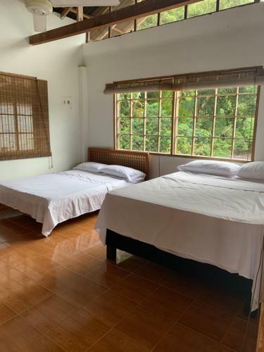 Hermosa Caba�a En Isla Privada Prado Tolima
