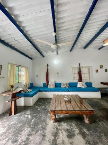 La Casa Del Franc�s Palomino