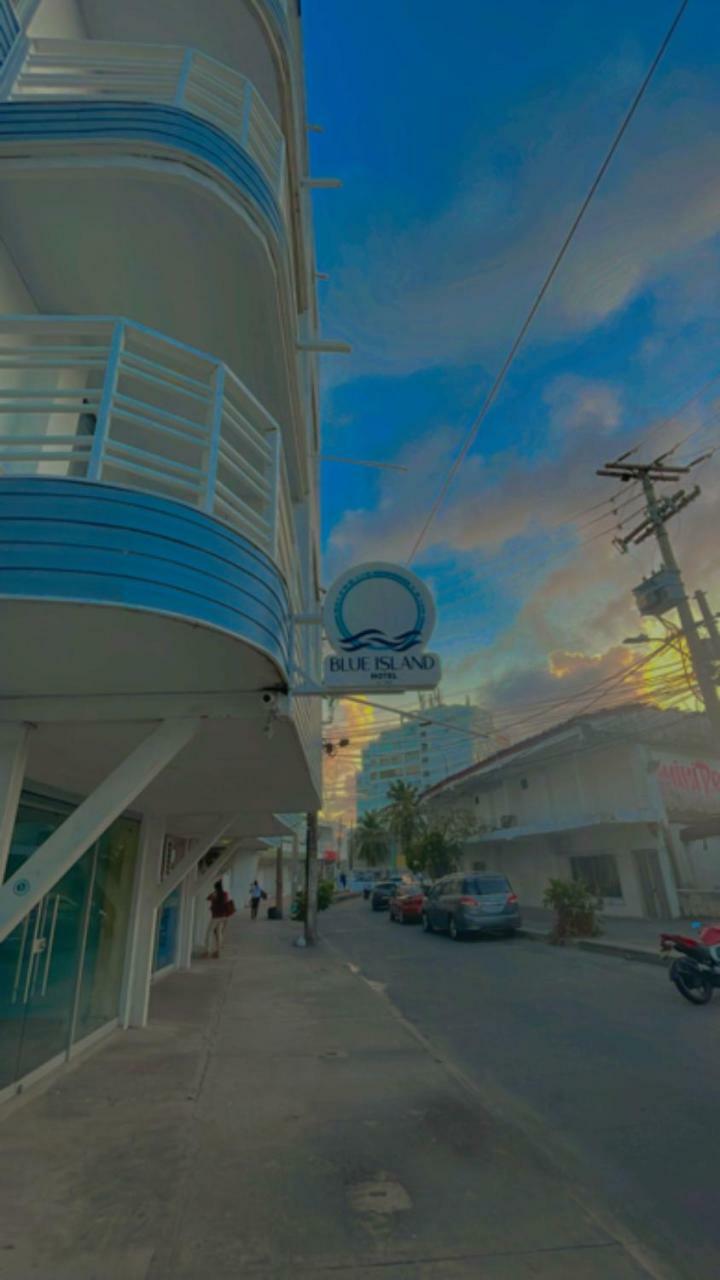 Blue Island Hotel