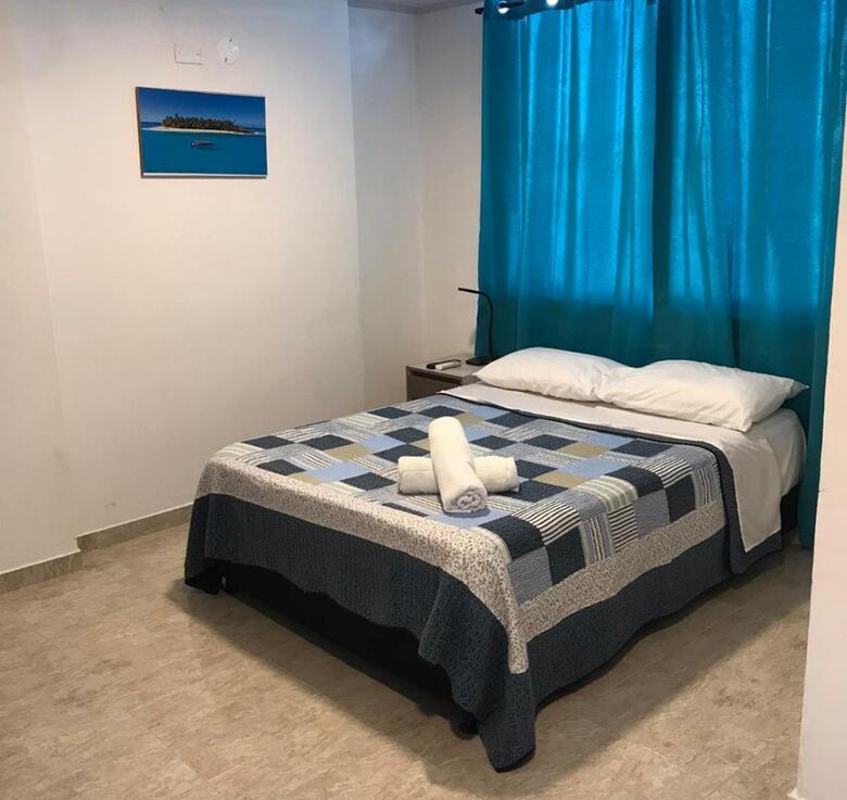 Blue Island Hotel
