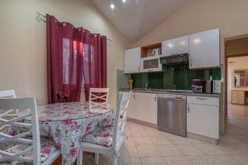 Hostal Guest House Bakica