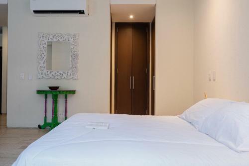 Exclusive Studio Apartment In Parque De Los Novios
