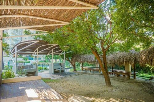 Apartamento Pet-friendly Pool Retreat With Luxury Hot Showers