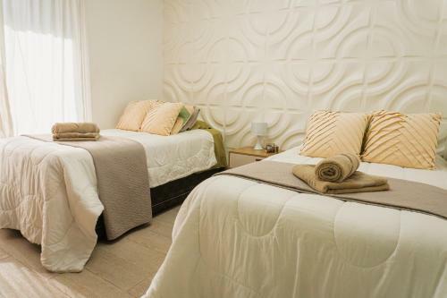 Apartamento Pet-friendly Pool Retreat With Luxury Hot Showers