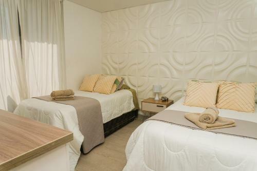 Apartamento Pet-friendly Pool Retreat With Luxury Hot Showers