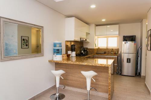 Apartamento Pet-friendly Pool Retreat With Luxury Hot Showers