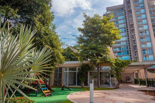 Apartamento Pet-friendly Pool Retreat With Luxury Hot Showers