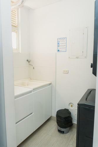 Apartamento Pet-friendly Pool Retreat With Luxury Hot Showers