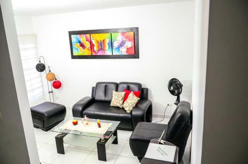 Hermosa Casa En Costa De Oro
