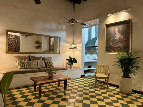Hostal Casa Cocotte - Casa De Hu�spedes