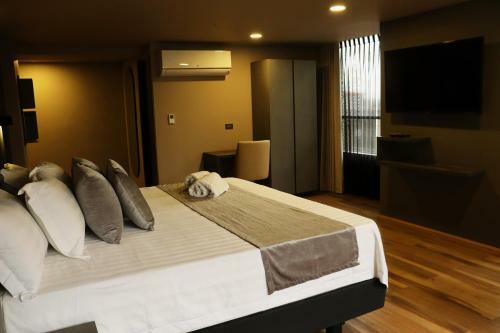 Giluxe Hotel