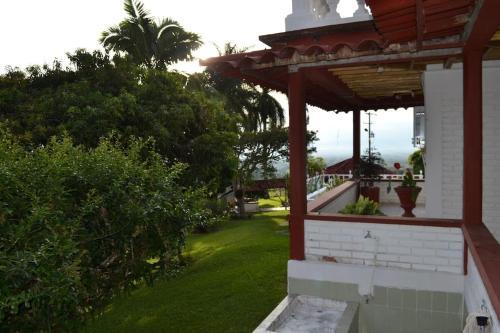 Finca Con Billar Y Piscina Para Un Descanso Familiar