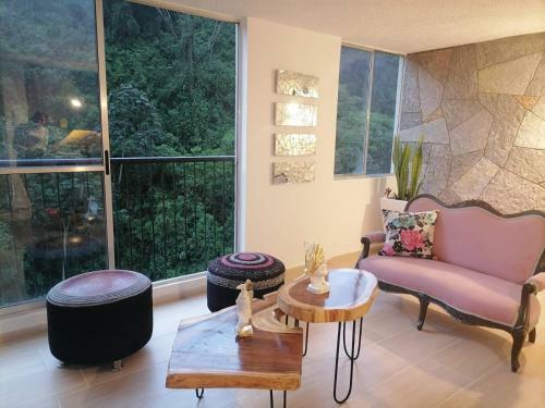 Apartamento Comodo, Tranquilo Y Muy Central