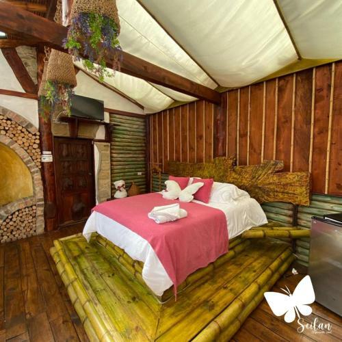 Bed & Breakfast Caba�a Esmeralda - Seilan Alojamiento Rural