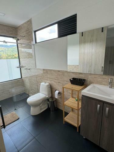 Moderna Casa Luxury Campestre En Pereira.